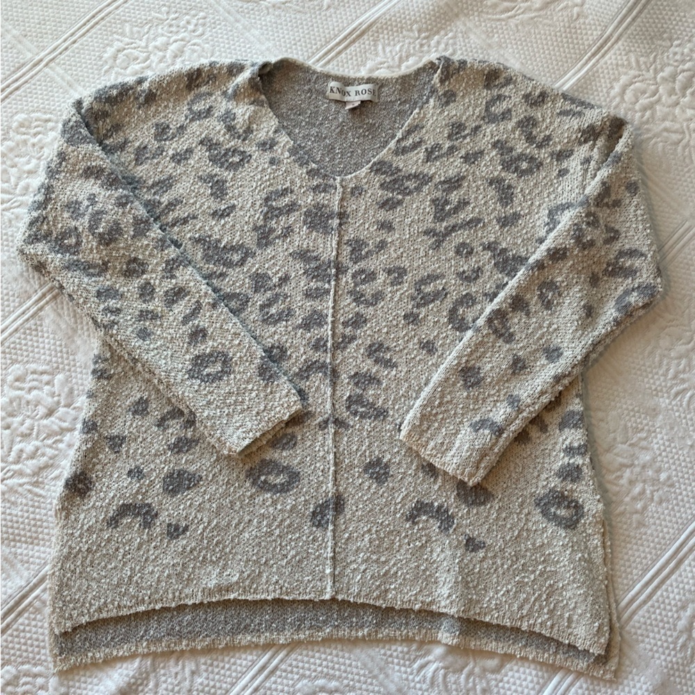 Knox Rose Leopard Print V-neck Sweater Cream Gray Small - Picture 9 of 11